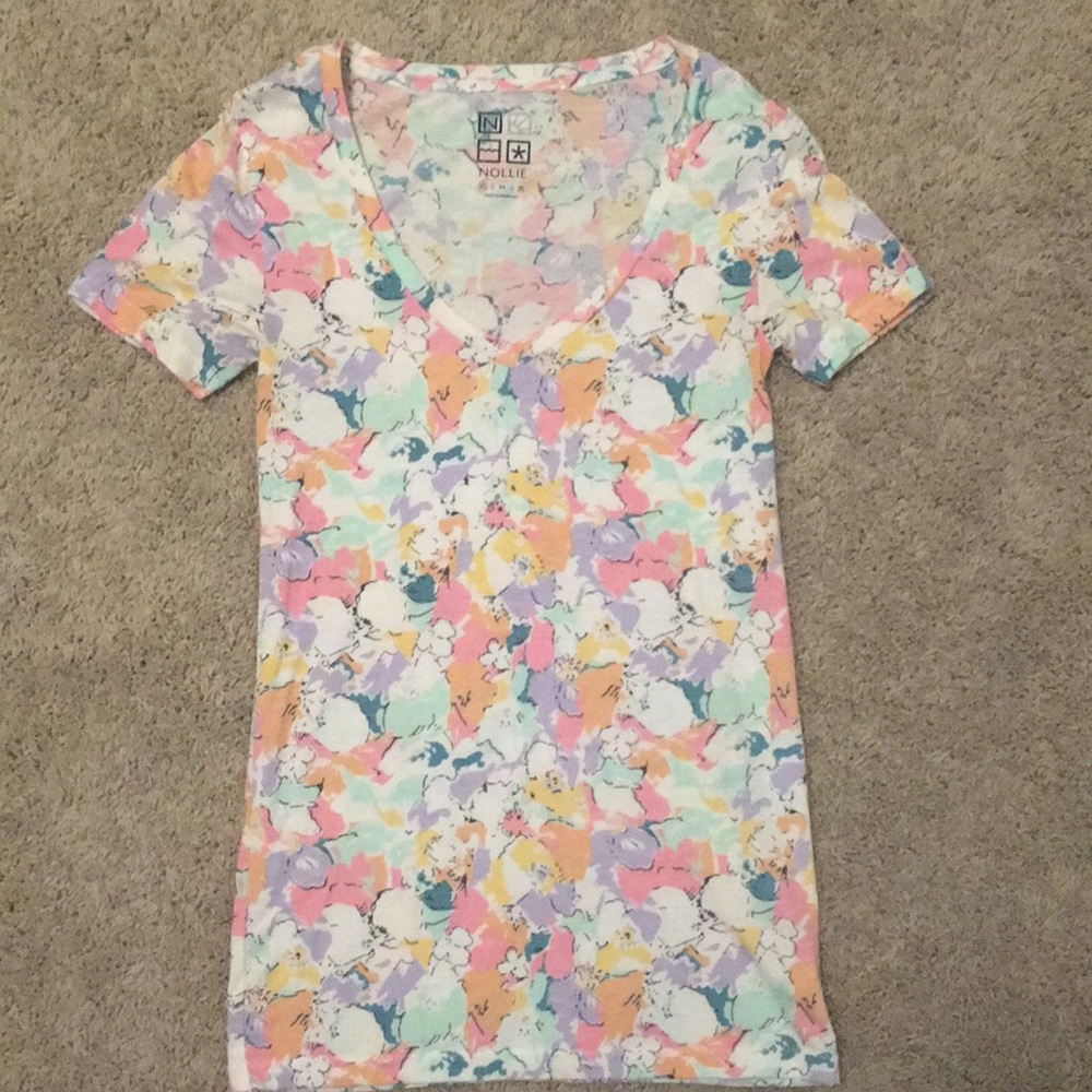 Nollie V Neck